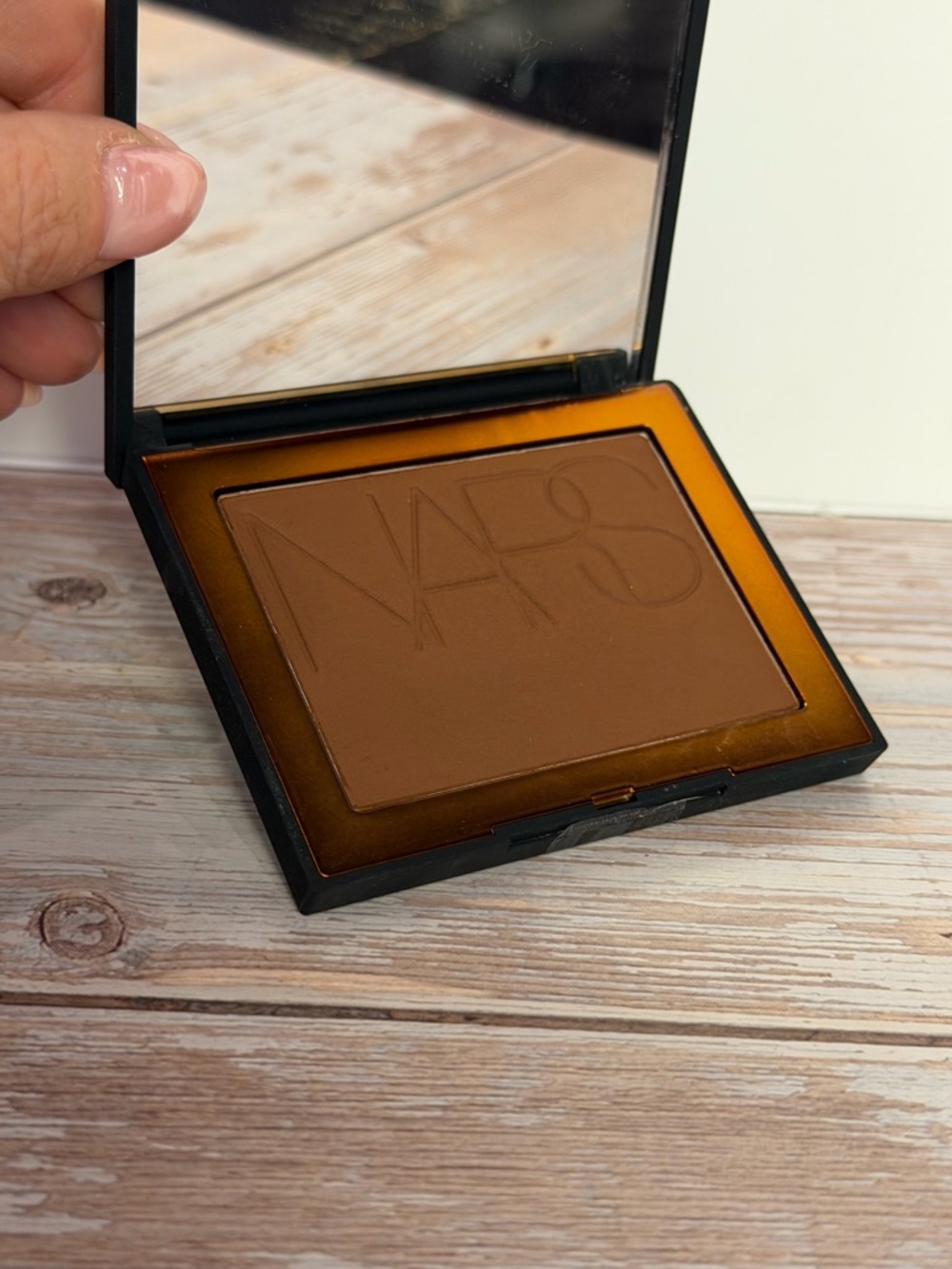 NARS Matte Bronzer - Laguna 08 - Picture 8 of 8